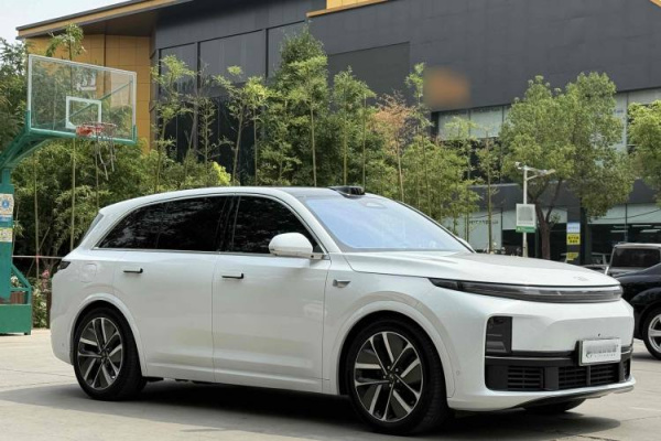 Заказать автомобили Li-Auto из Китая под ключ с Российской таможней недорого