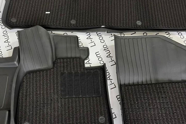 Коврики в салон 3W Li 7 