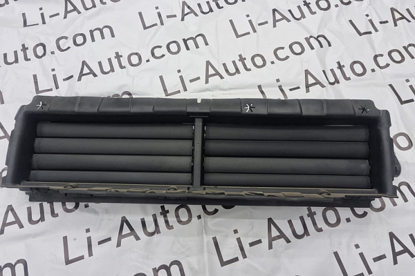 Жалюзи радиатора с электромотором Lixiang L7/9