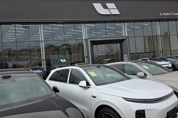 Li Auto прекратила прием заказов на несколько моделей автомобилей из серии L в преддверии запуска обновленных моделей.