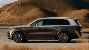 Технические характеристики Lixiang (Li-Auto) Li - L9 Livis 2026 год выпуска, и сравнения комплектаций Li-L9 Livis и Li-L9 Ultra 2026