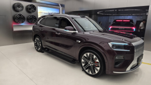 Цена на Zeekr 8x под заказ (цена на 25-е Апреля)