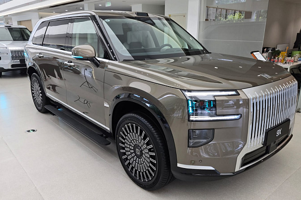 Пятиместные автомобили Zeekr 9x - 2026 года выпуска